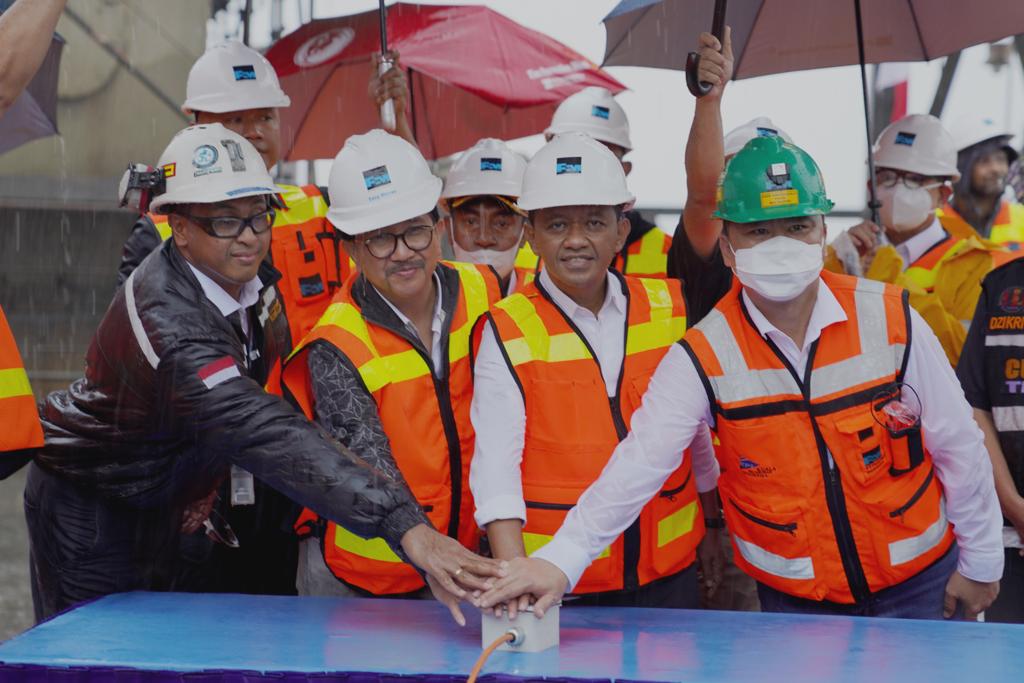 menteri-bahlil-lepas-pengiriman-8600-ton-konsentrat-tembaga-pt-freeport